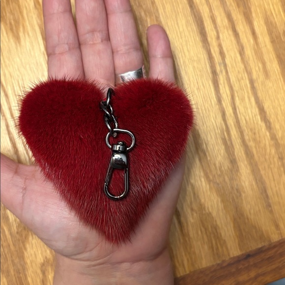 Mink fur Heart Keychain - Picture 2 of 2
